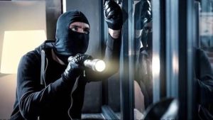 Mơ thấy ăn trộm thường được hiểu như thế nào?